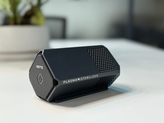 USB şarj ve aktif karbon filtreli araba temizleyicisi